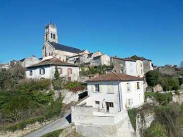 1 - Bellac, Village House