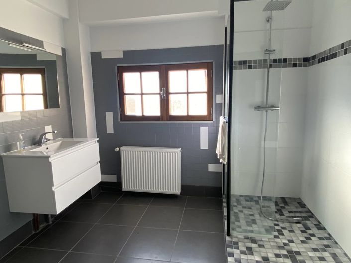 Image No.7-4 Bed Village House for sale