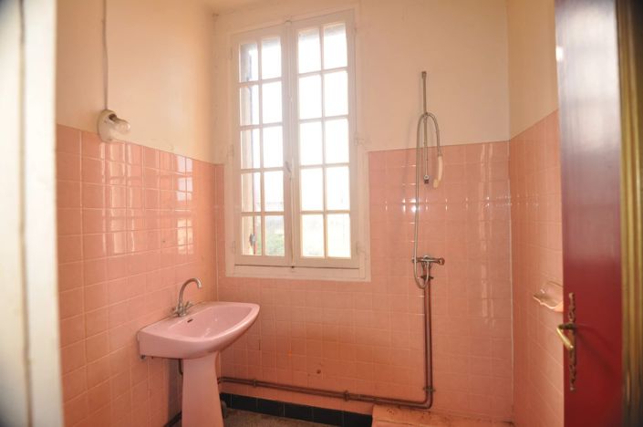 Image No.9-2 Bed House for sale