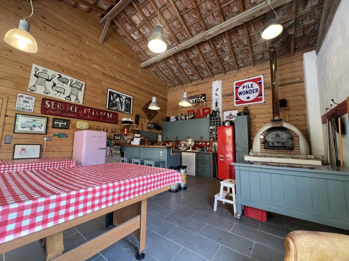 Image No.14-11 Bed House for sale