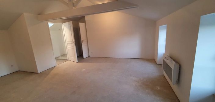 Image No.8-5 Bed Farmhouse for sale