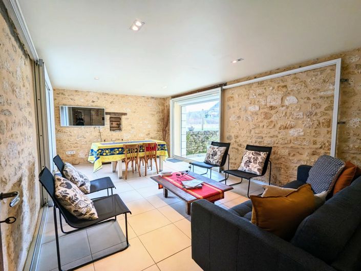 Image No.2-4 Bed House for sale