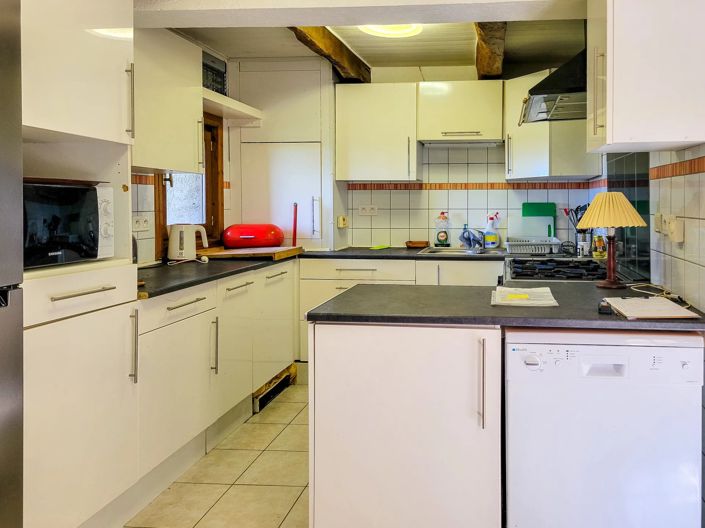 Image No.12-4 Bed House for sale