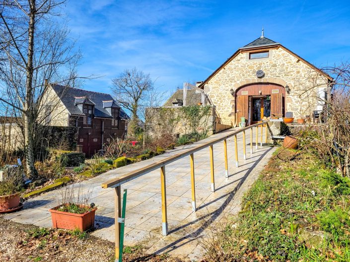 Image No.15-4 Bed House for sale