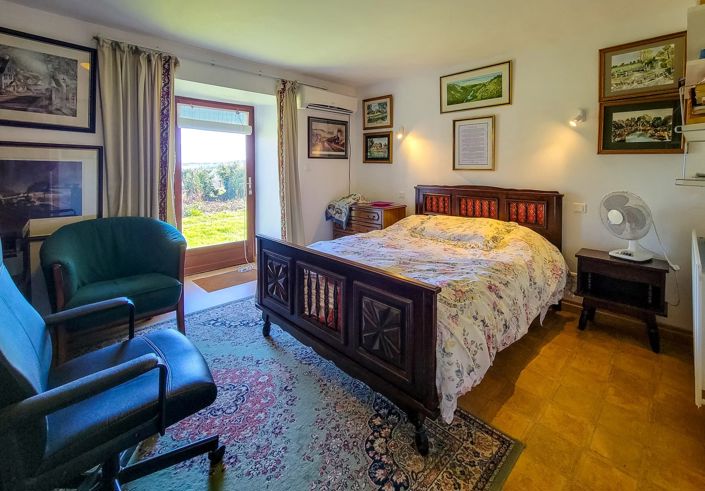 Image No.9-4 Bed House for sale