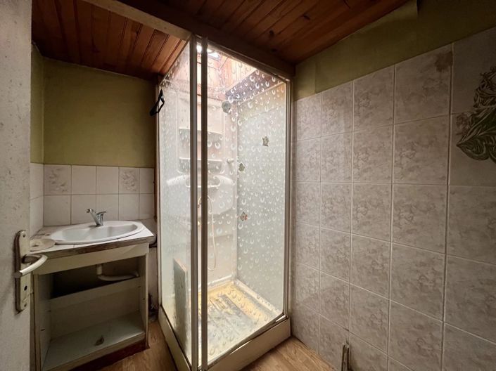 Image No.5-2 Bed House for sale