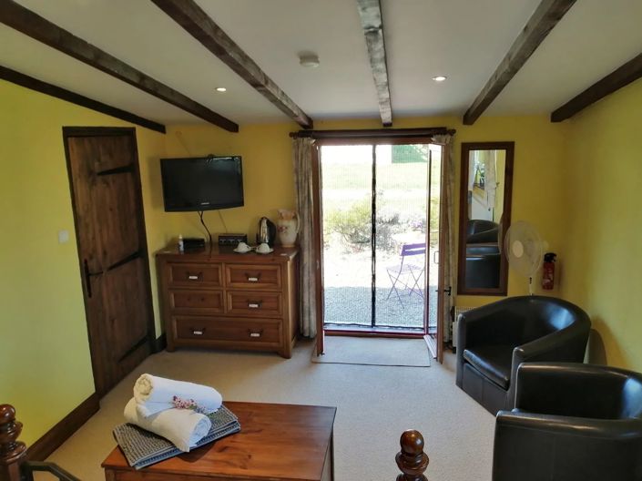 Image No.8-4 Bed House for sale