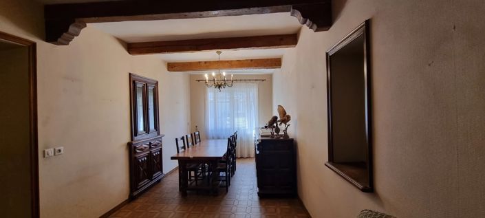 Image No.5-6 Bed House for sale