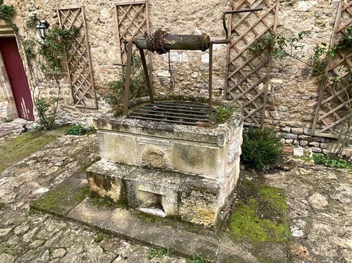 Image No.13-9 Bed House for sale