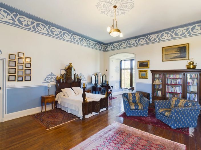 Image No.3-9 Bed House for sale