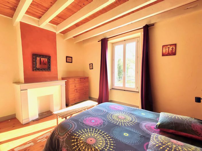 Image No.12-11 Bed House for sale