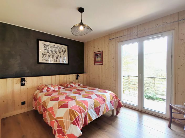 Image No.13-11 Bed House for sale