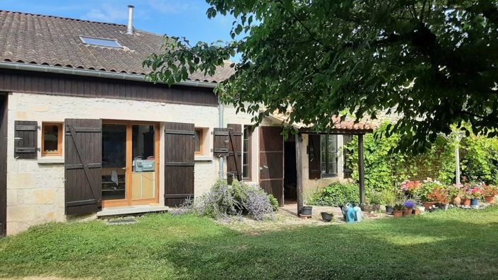 Image No.11-3 Bed Village House for sale