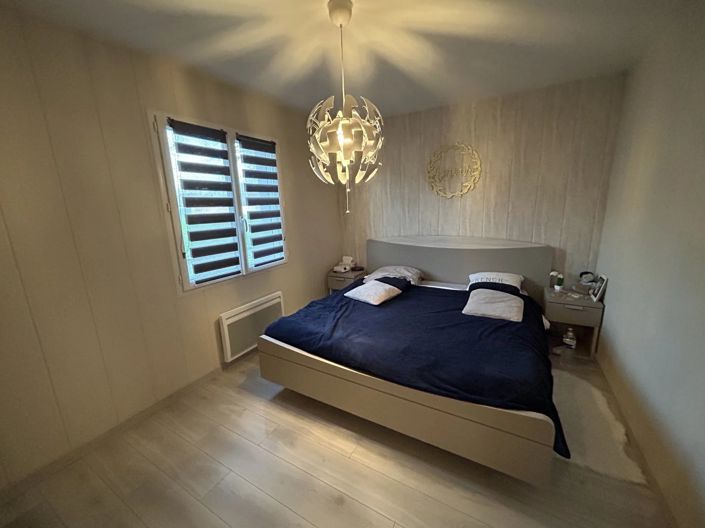 Image No.6-5 Bed House for sale