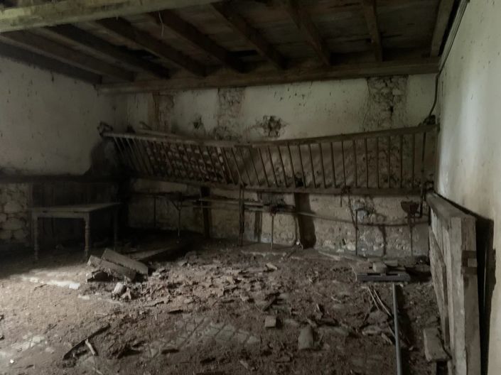 Image No.14-6 Bed House for sale