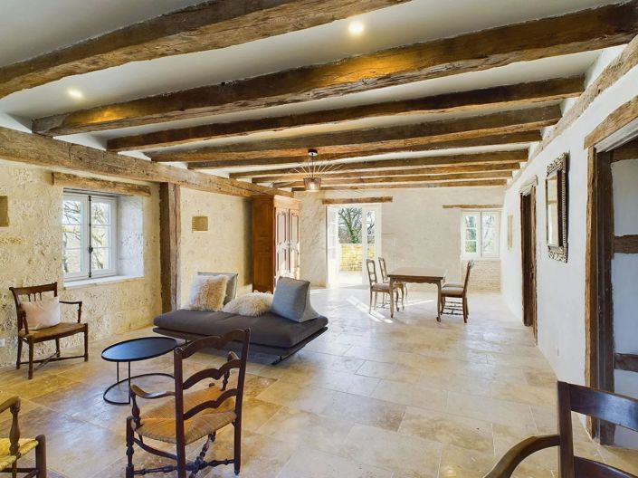 Image No.15-6 Bed House for sale