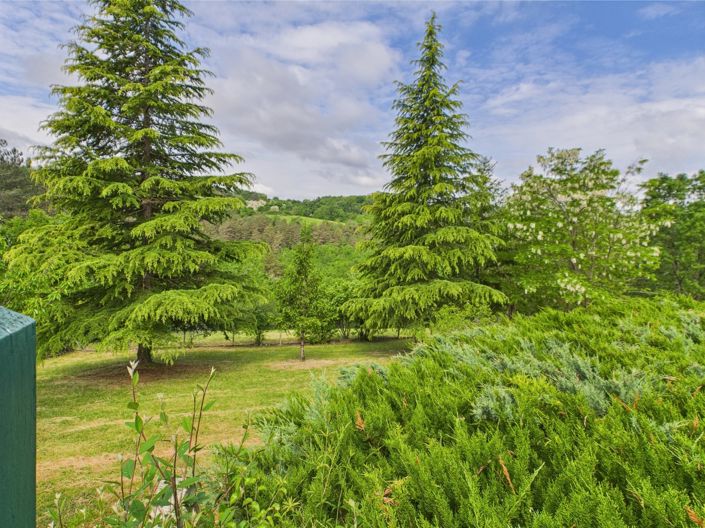 Image No.12-5 Bed House for sale