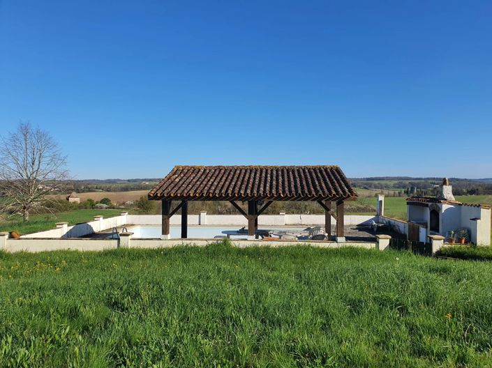 Image No.2-8 Bed House for sale