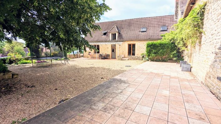 Image No.12-5 Bed House for sale