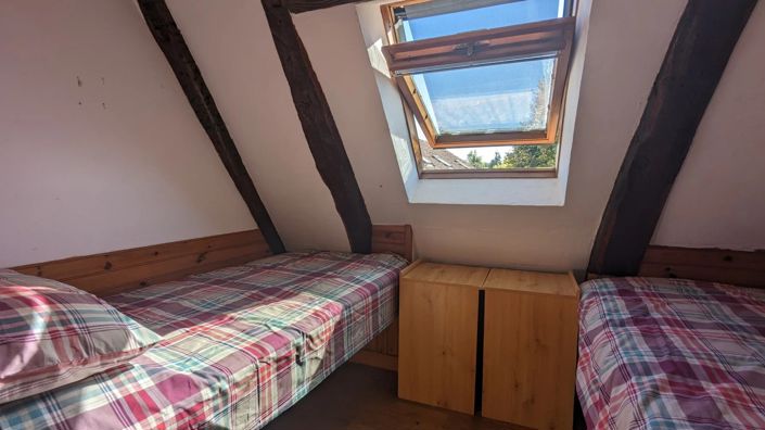 Image No.7-5 Bed House for sale