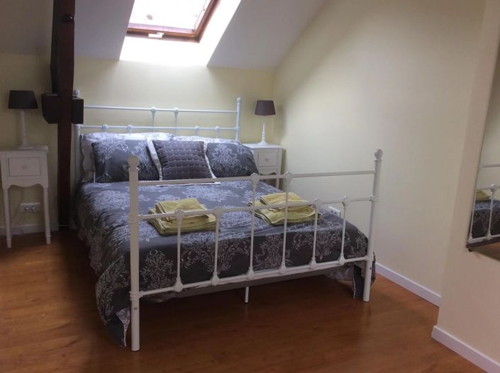 Image No.9-5 Bed House for sale