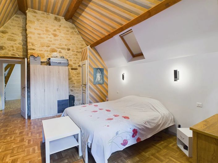 Image No.4-3 Bed Village House for sale