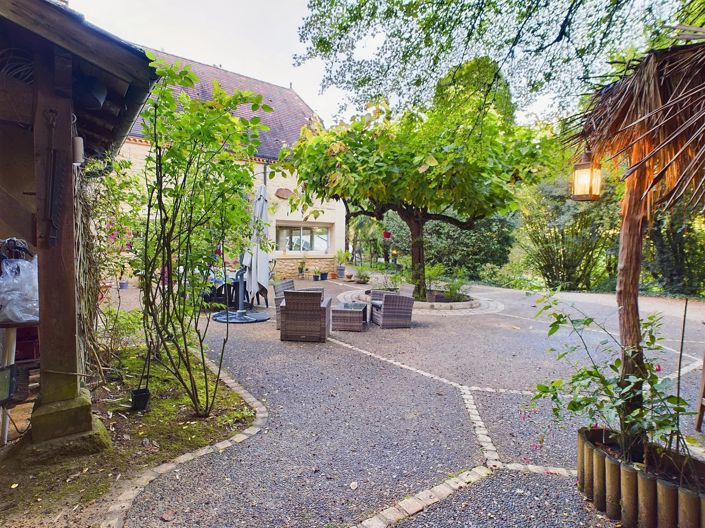 Image No.7-3 Bed Village House for sale