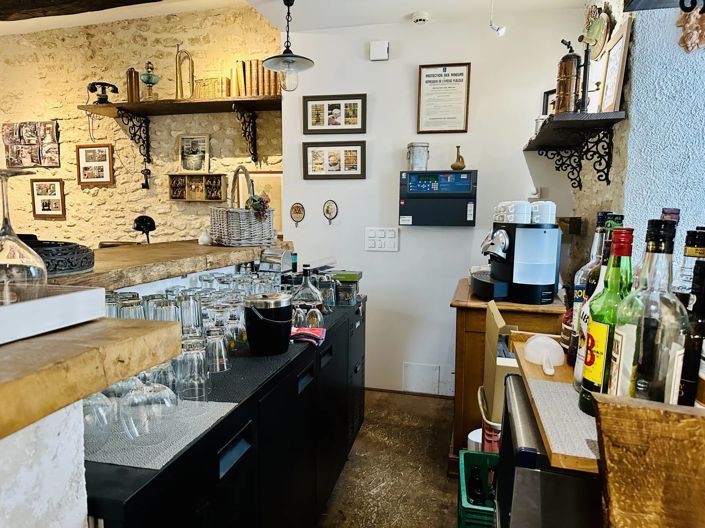 Image No.8-11 Bed House for sale