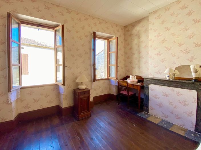 Image No.12-4 Bed Village House for sale