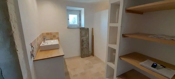 Image No.10-7 Bed House for sale