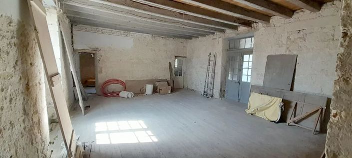 Image No.12-7 Bed House for sale