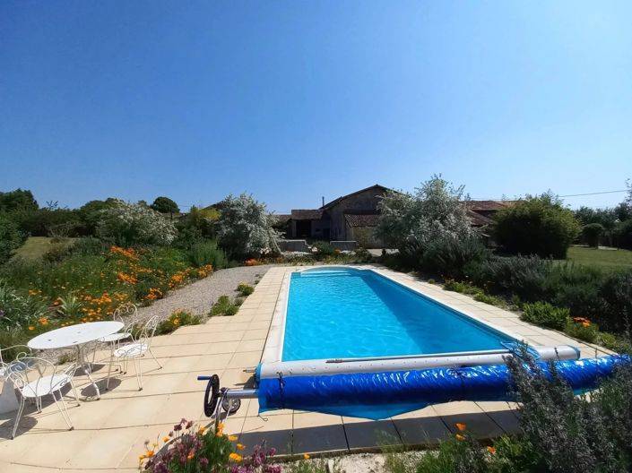 Image No.2-4 Bed House for sale