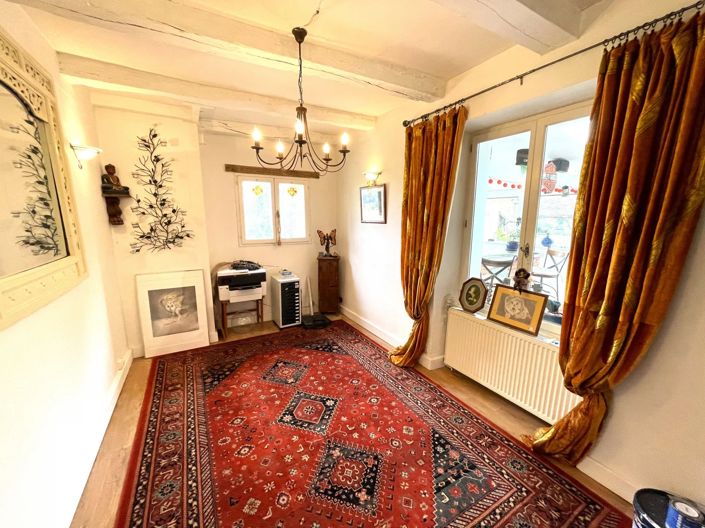 Image No.9-3 Bed House for sale