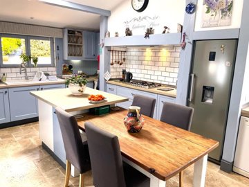 6a0f45eee3a51f2164c1e5f5d3e2e9bab6e78123dd192