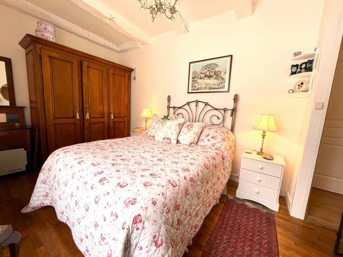 Image No.8-3 Bed House for sale