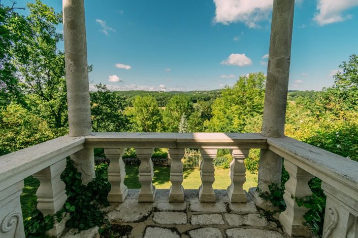 Image No.5-6 Bed House for sale