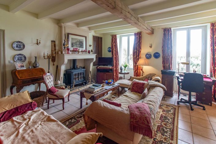 Image No.3-6 Bed House for sale