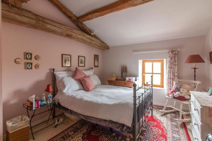 Image No.11-6 Bed House for sale