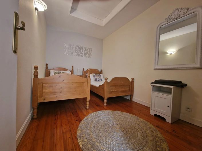 Image No.11-3 Bed Property for sale