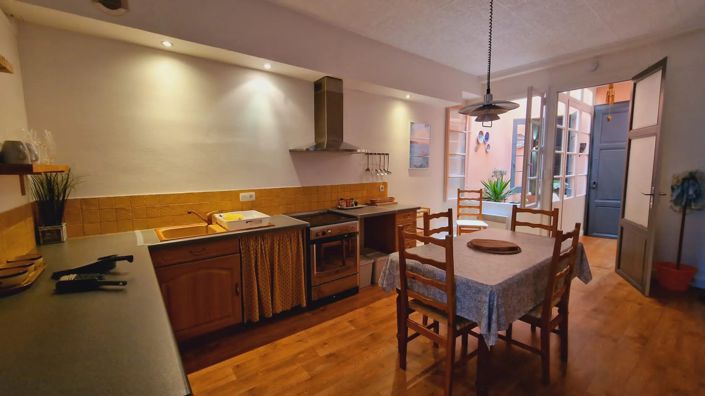 Image No.4-3 Bed Property for sale