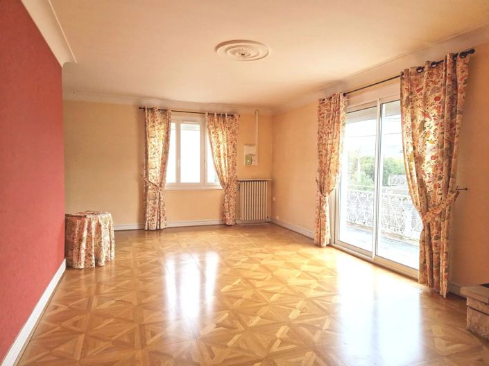 Image No.2-2 Bed House for sale