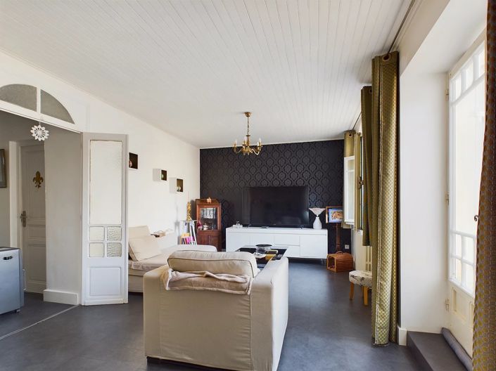 Image No.4-4 Bed House for sale