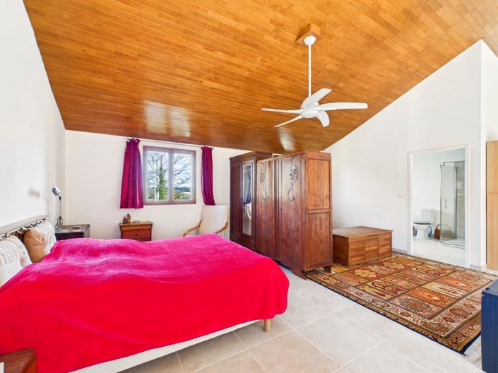 Image No.12-3 Bed House for sale