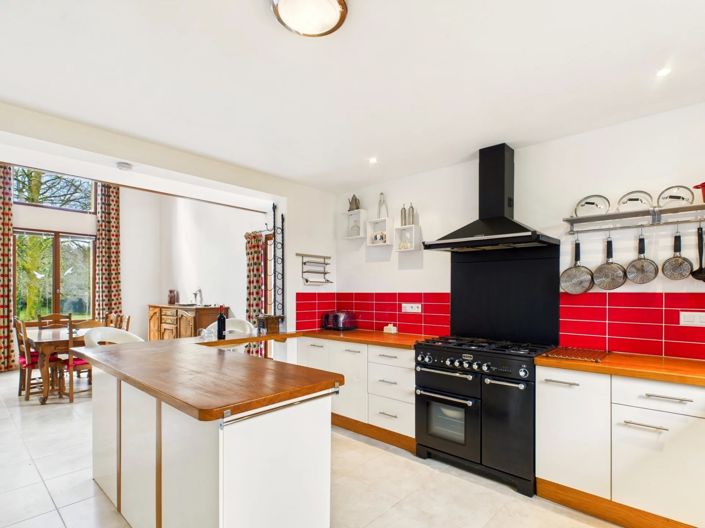 Image No.3-3 Bed House for sale