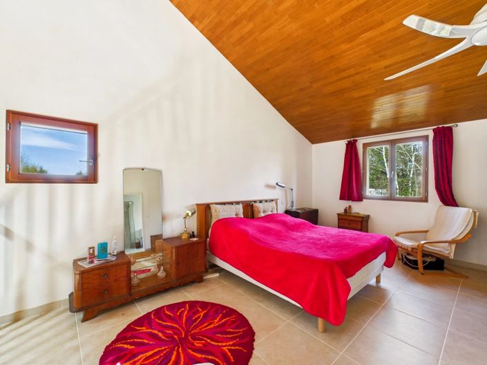 Image No.5-3 Bed House for sale