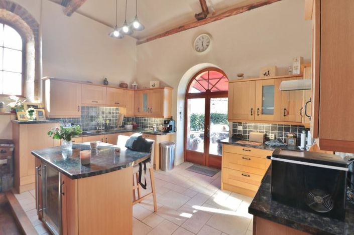 Image No.8-4 Bed House for sale