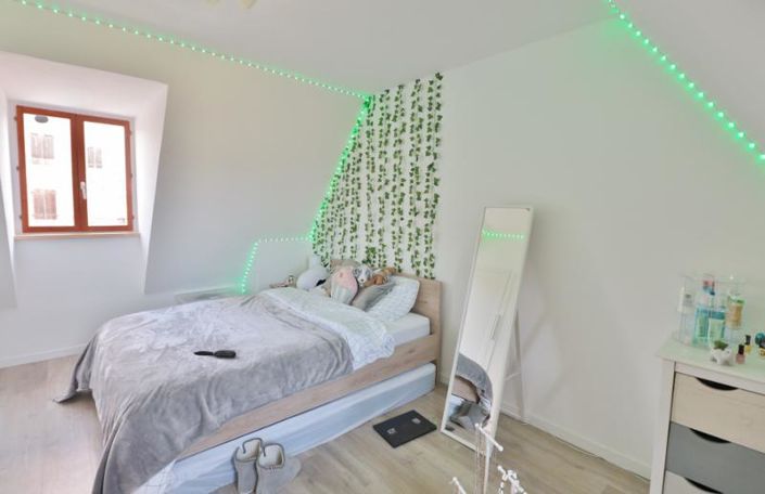 Image No.9-4 Bed House for sale