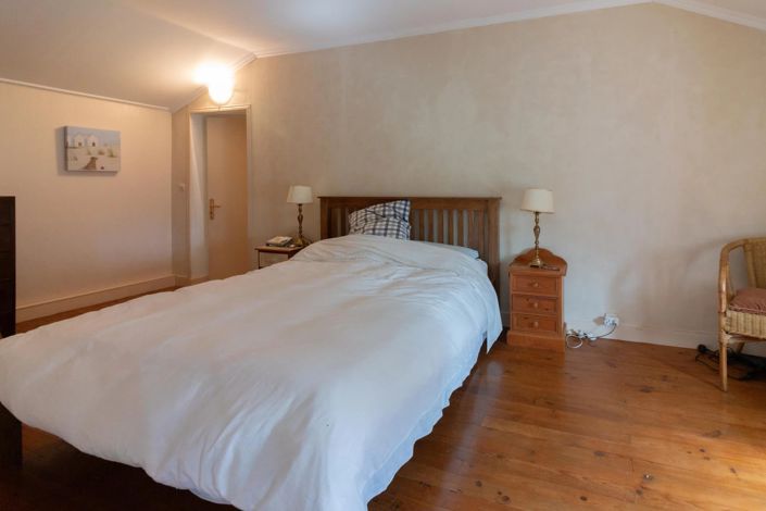 Image No.11-4 Bed House for sale