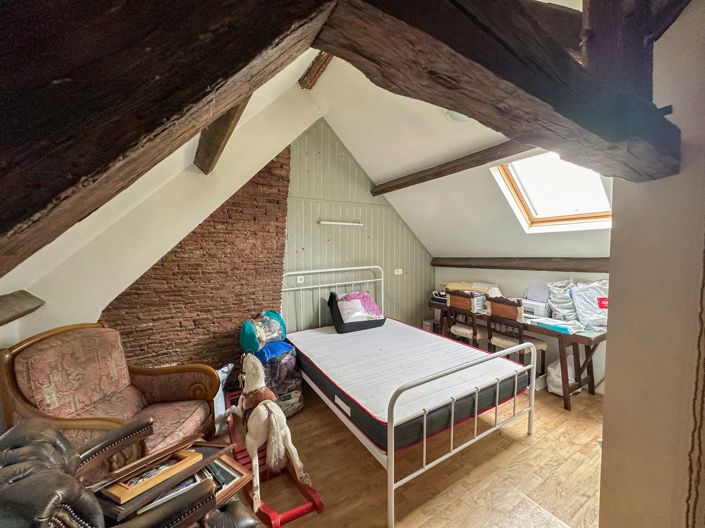 Image No.11-6 Bed House for sale