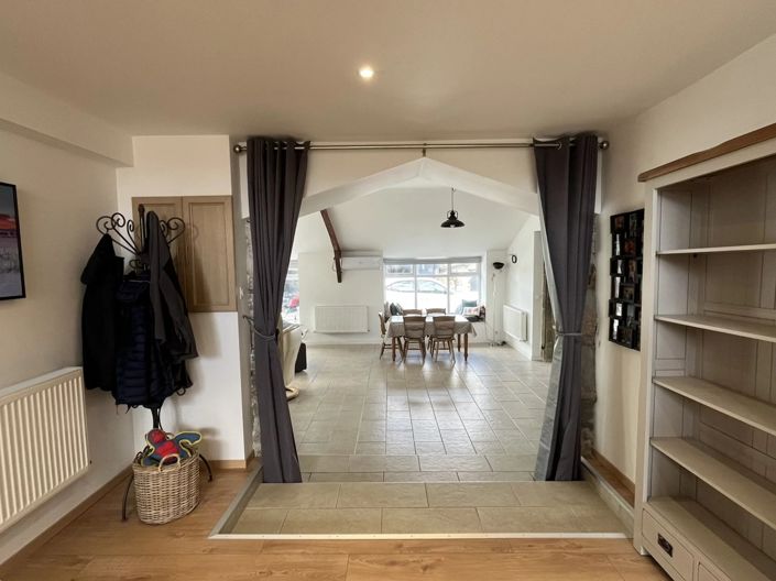 Image No.8-3 Bed House for sale